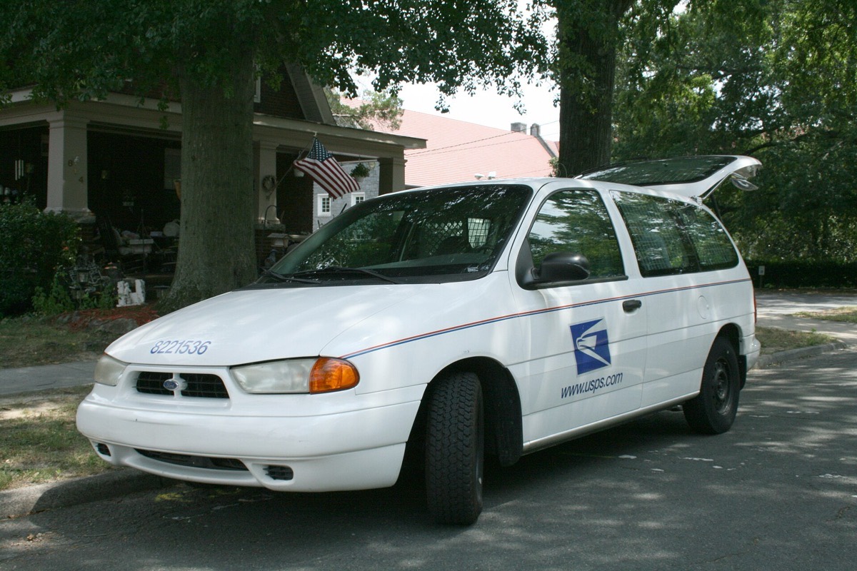 Courier / Last-Mile icon